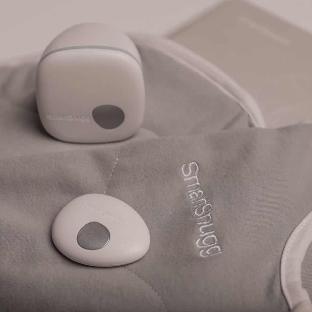 SmartSnugg SmartBridge - SmartSnugg Tech Bundle - SmartSnugg SmartPebble the low-energy Bluetooth transmitter of your child's internal sleeper temperature and sleeping position. Baby monitor - Temperature monitor - Position monitor - Shop Snooze